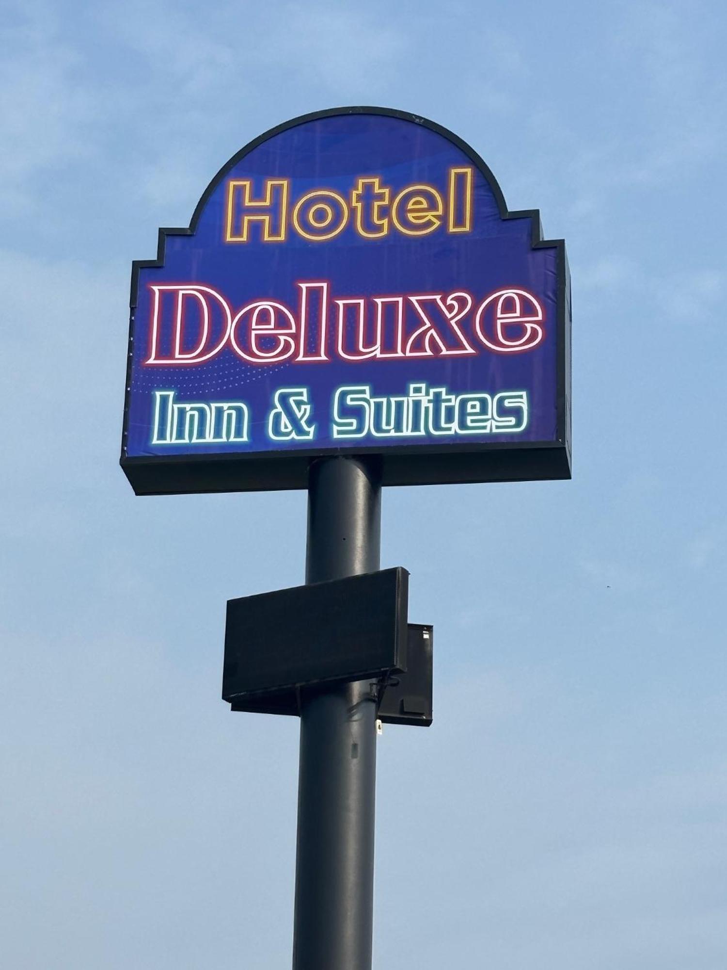 Deluxe Inn & Suites Brownsville Exterior foto